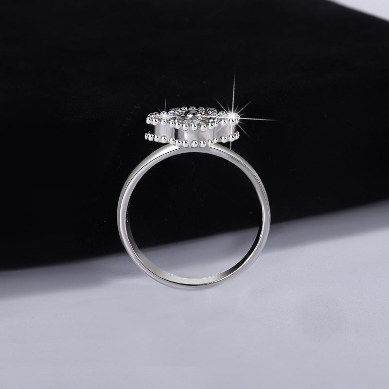 S925 Sterling Silver Four Leaf Clover Moissanite Ring